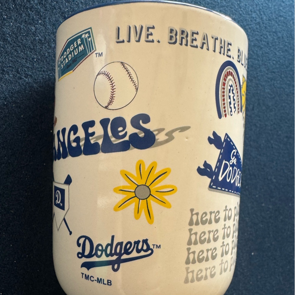 Los Angeles Dodgers Ceramic Mug feat. Fun iconic DODGER logo and dates! Zoom in💙 - Picture 9 of 11